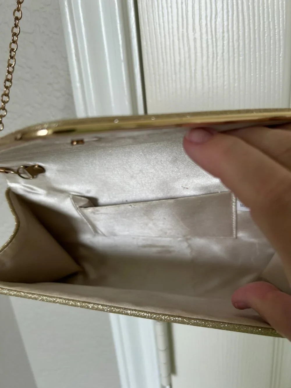 Unbranded Chain Shoulder/Clutch - Gold Sparkle - 9